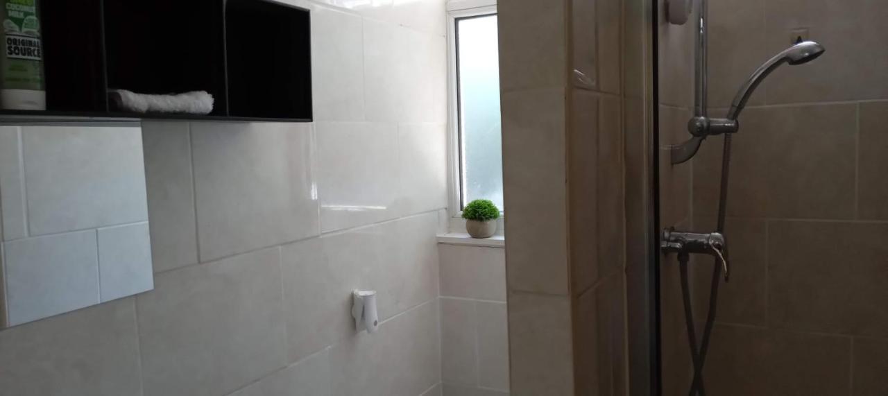 The Wood Apartment London Bagian luar foto